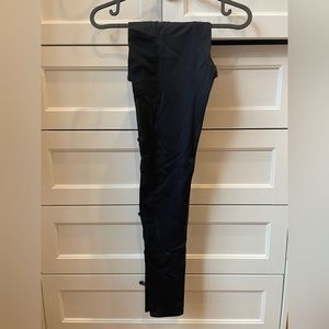 Forever 21 black legging, sheer on the side with pockets